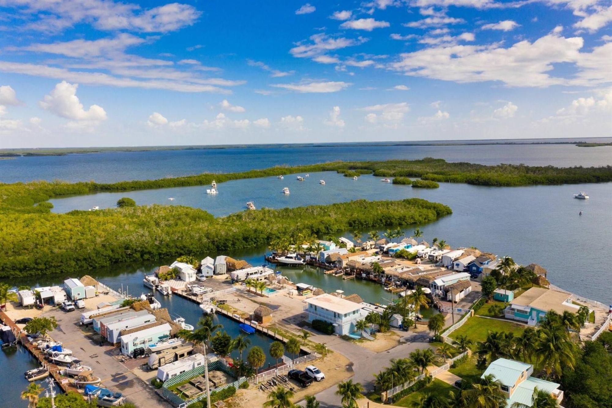 Tiny Home On Waterfront, Bay Views, Deck, Pool Jewfish 客房 照片