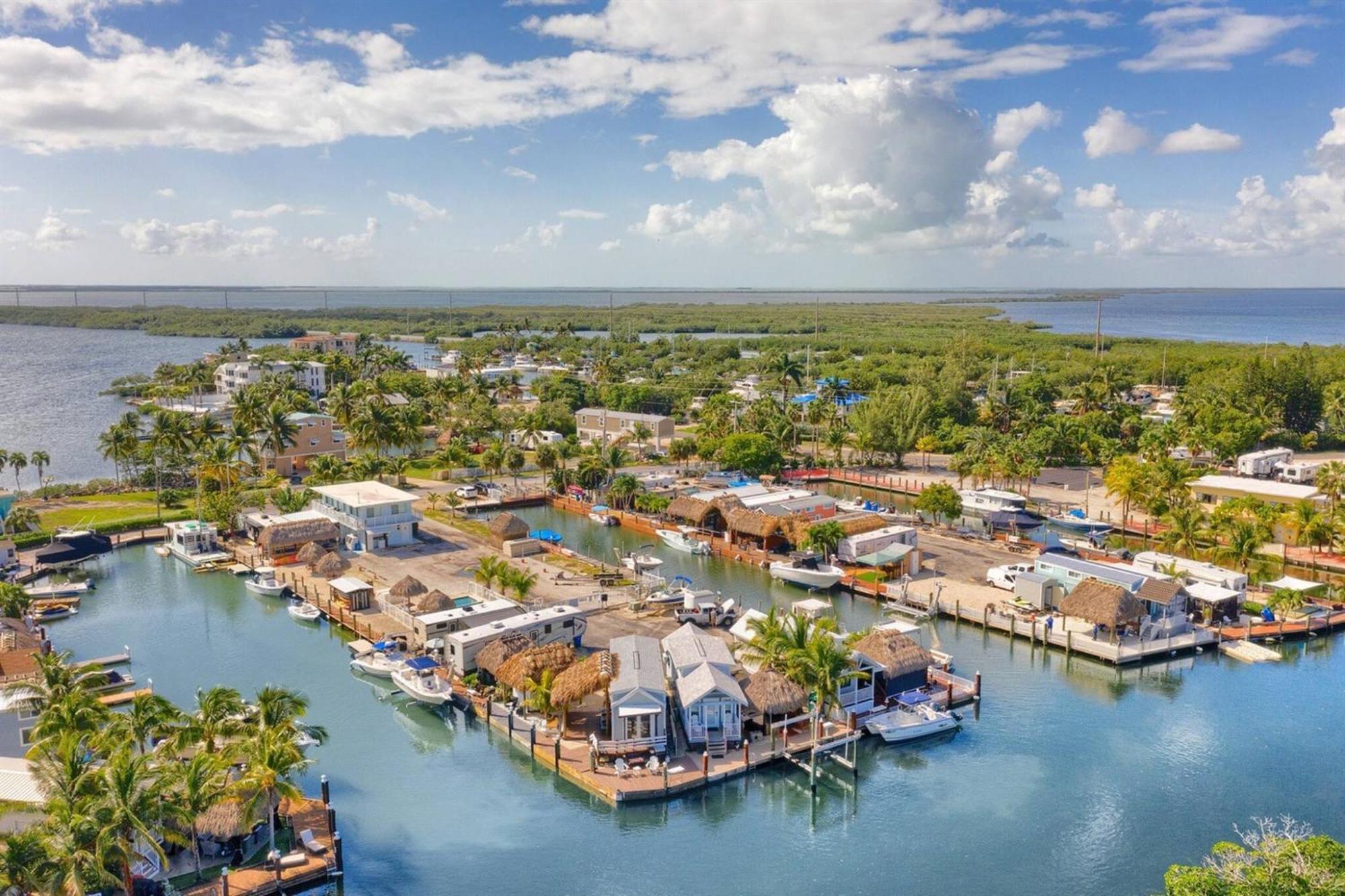 Tiny Home On Waterfront, Bay Views, Deck, Pool Jewfish 客房 照片