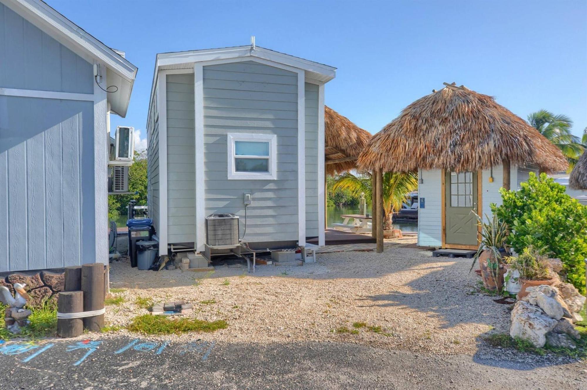 Tiny Home On Waterfront, Bay Views, Deck, Pool Jewfish 客房 照片
